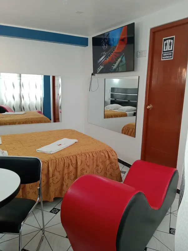 ambiente acogedor en hostal queen huancayo